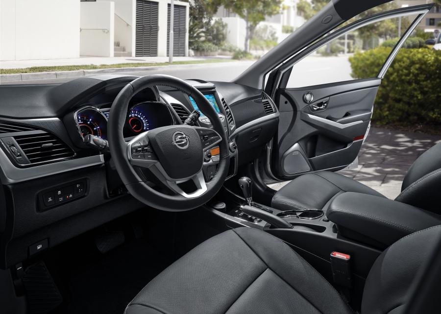 Интерьер SsangYong Korando C 2017 года  (KR) (фото 31 из 32)